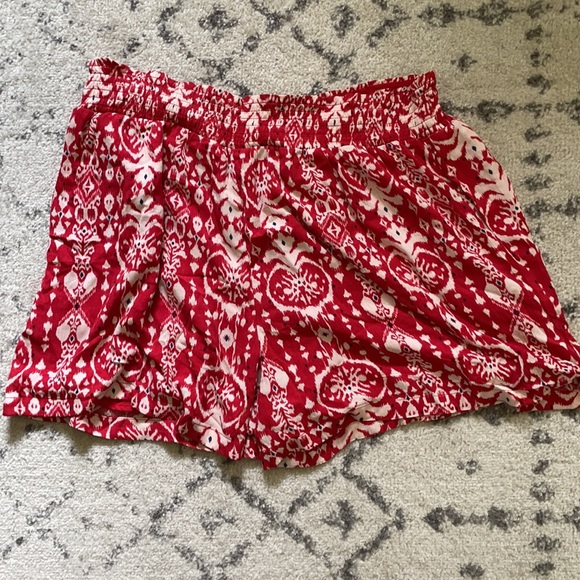 Women's Ikat Print Smocked Waist Shorts Knox Rose - Picture 4 of 7